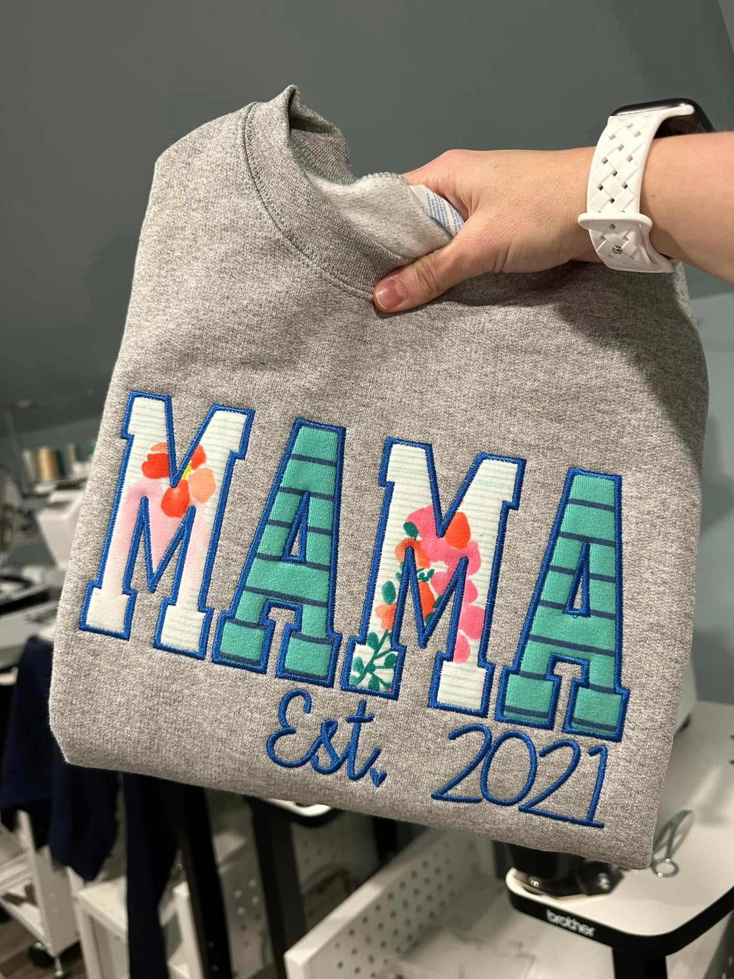 KEEPSAKES EMBROIDERED - WHOLESALE