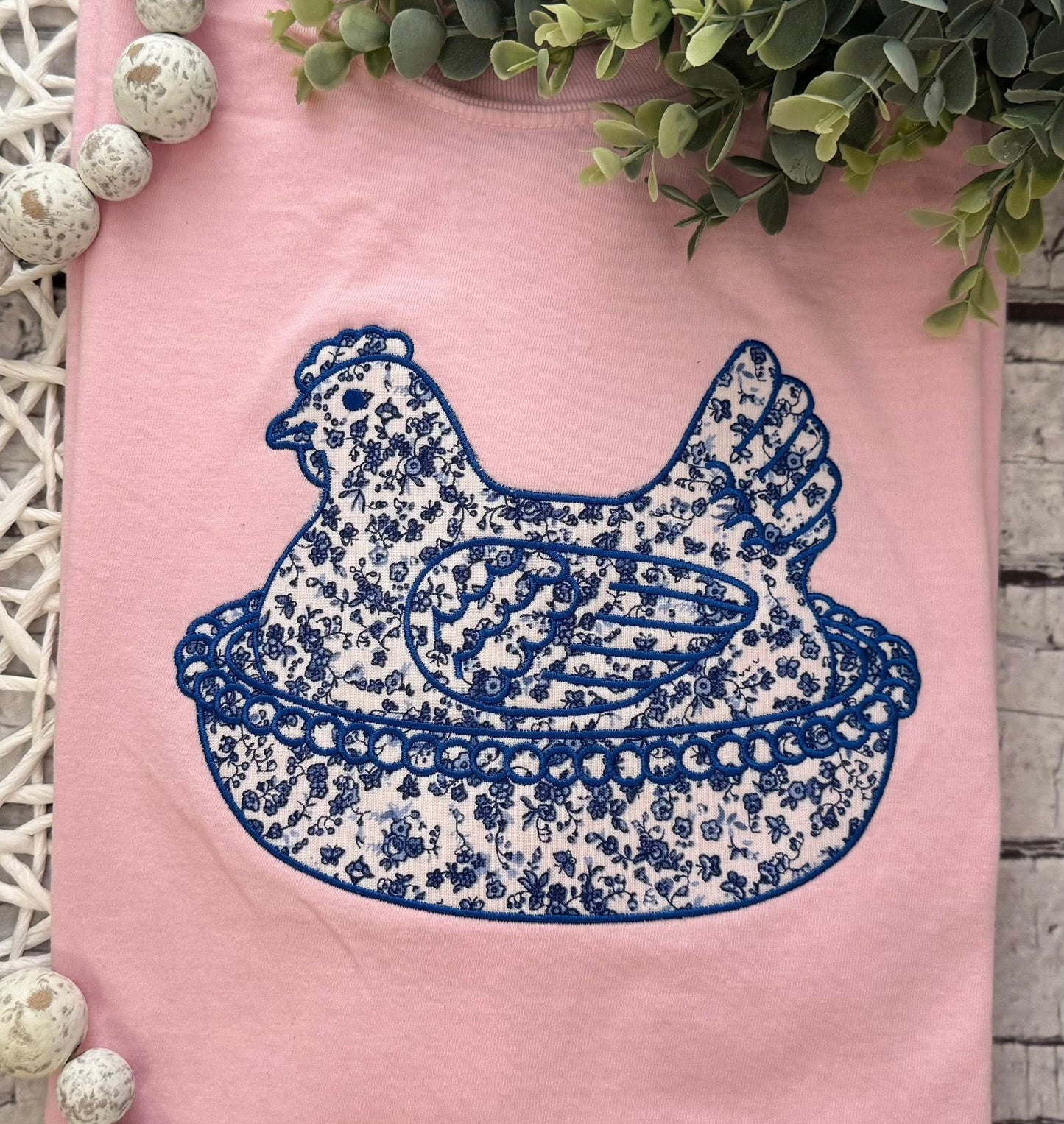 HEN ON NEST - WHOLESALE